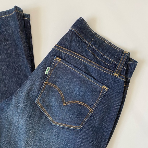 Levi’s Dark Denim - Picture 3 of 6